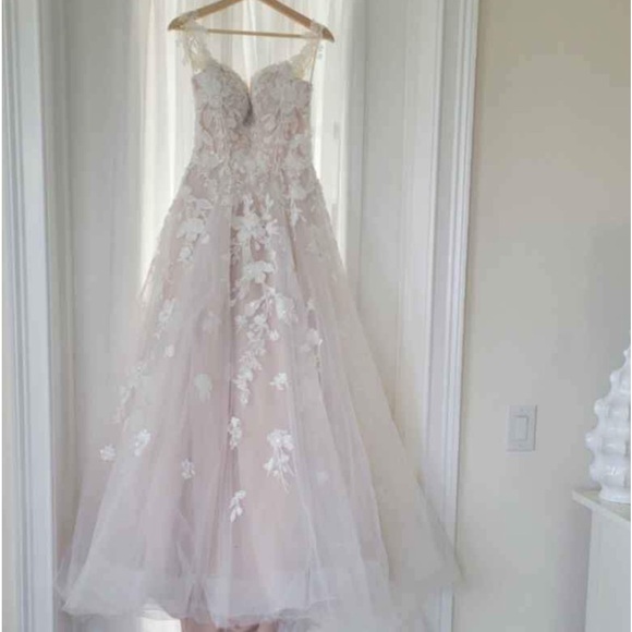 Modelo: 2468 Eliana Casa Blanca charlotte nc - Picture 2 of 8